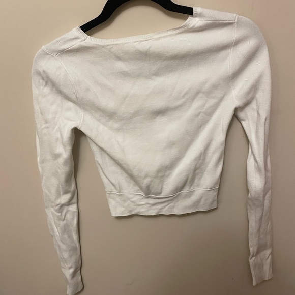 TWIK White long sleeve with cross-over detail along the waist, SMALL - Picture 2 of 2